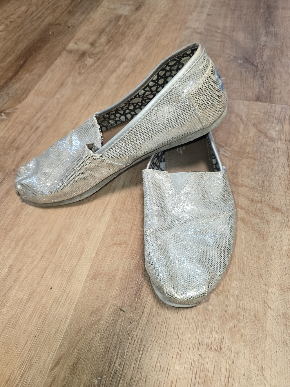 Toms Metallic Silver Glitter Slip-On Flats - Size 9.5
